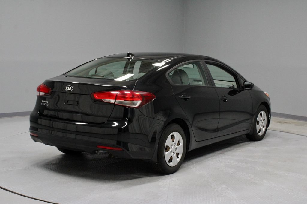 Used 2017 Kia Forte LX FWD image 10
