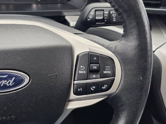 Used 2023 Ford Explorer XLT w/ Equipment Group 202A AWD/4WD image 29