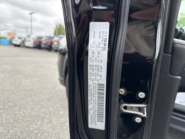 Used 2019 Jeep Cherokee Latitude w/ Popular Appearance Group AWD/4WD image 26