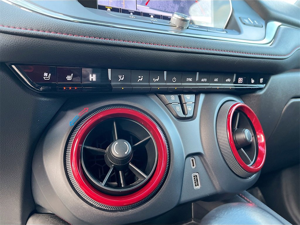 Used 2022 Chevrolet Blazer RS w/ Enhanced Convenience Package image 16