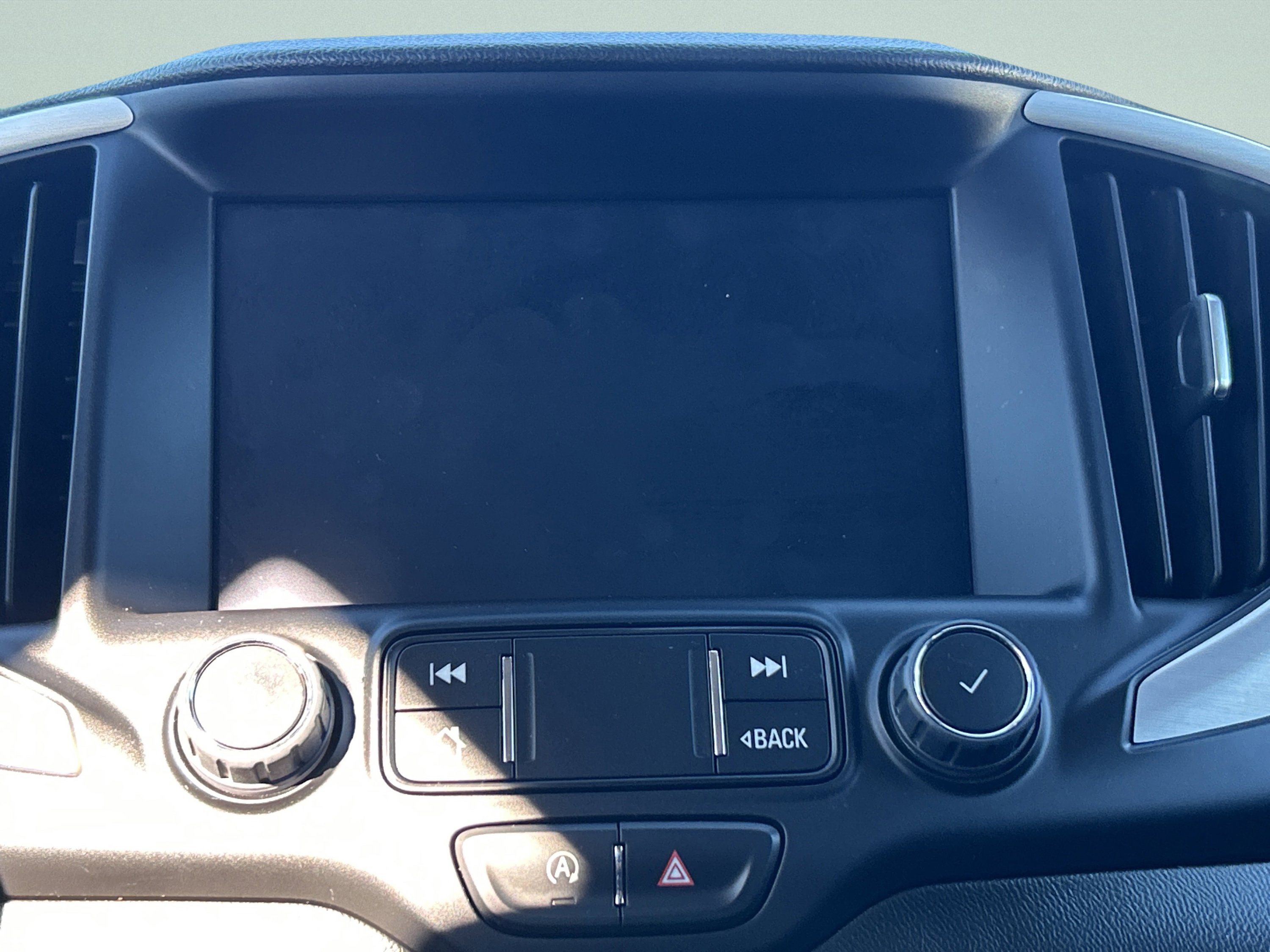 Used 2022 GMC Terrain SLT image 33