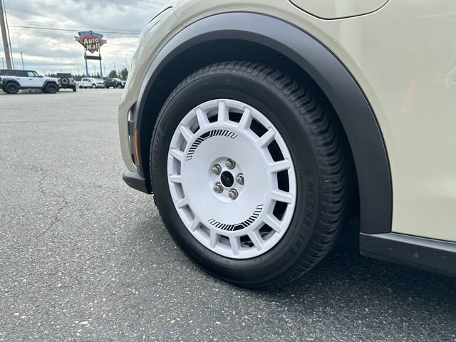 New 2025 Ford Mustang Mach-E GT image 24