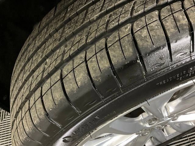 Used 2019 Cadillac XT5 Premium Luxury w/ Driver Assist Package AWD/4WD image 38