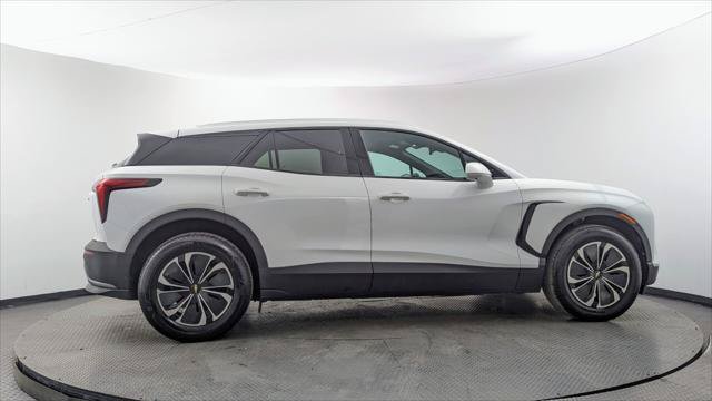 Used 2024 Chevrolet Blazer EV LT AWD/4WD image 9