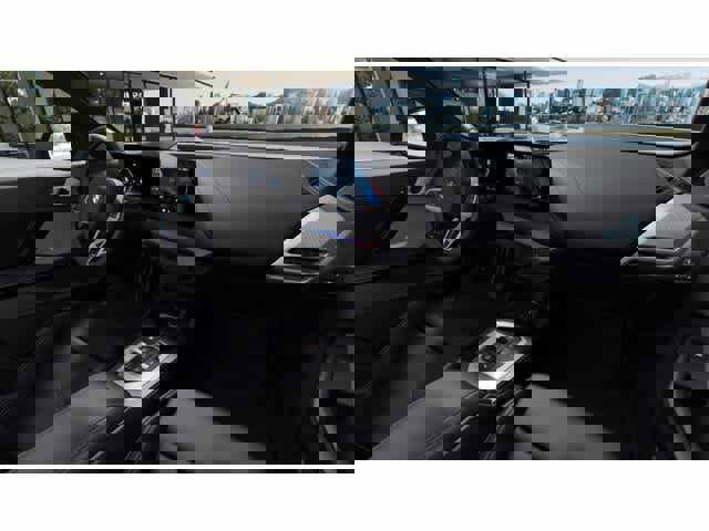 Used 2025 BMW M235i xDrive w/ Technology Package image 72