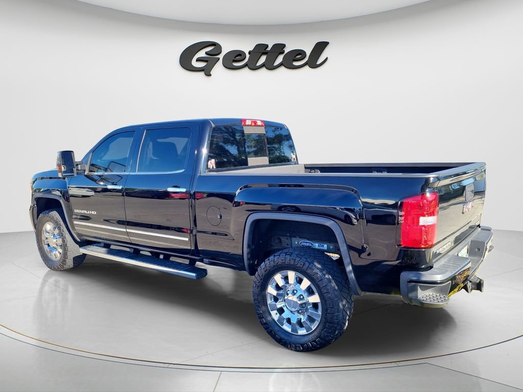 Used 2018 GMC Sierra 2500 Denali w/ Suspension Package, Off-Road image 9