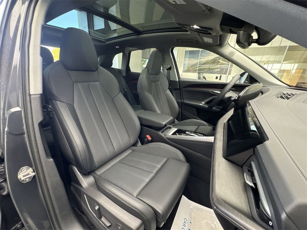 New 2025 Audi Q5 Premium Plus image 26