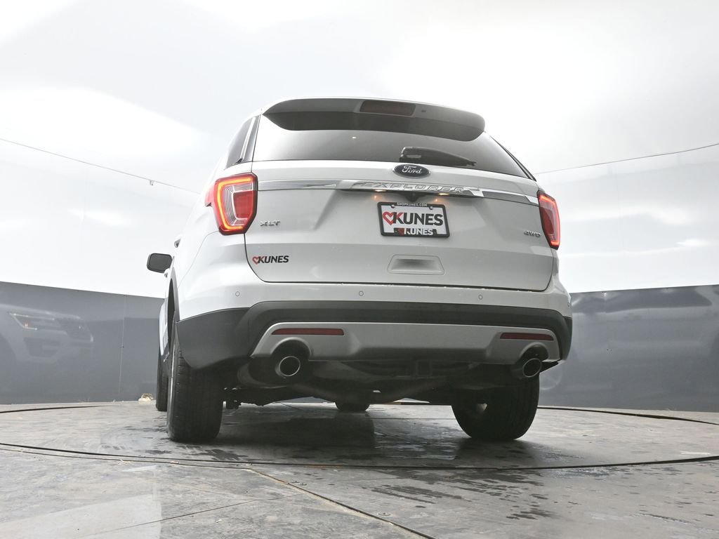 Used 2016 Ford Explorer XLT w/ Equipment Group 201A image 54