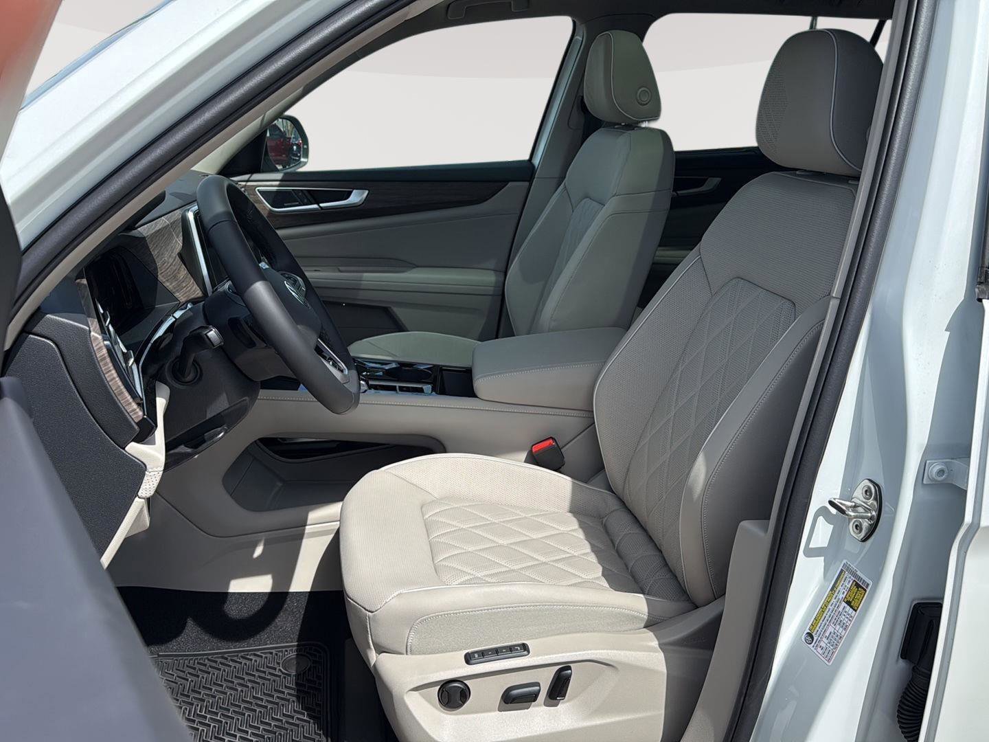 New 2026 Volkswagen Atlas SEL Premium R-Line image 13