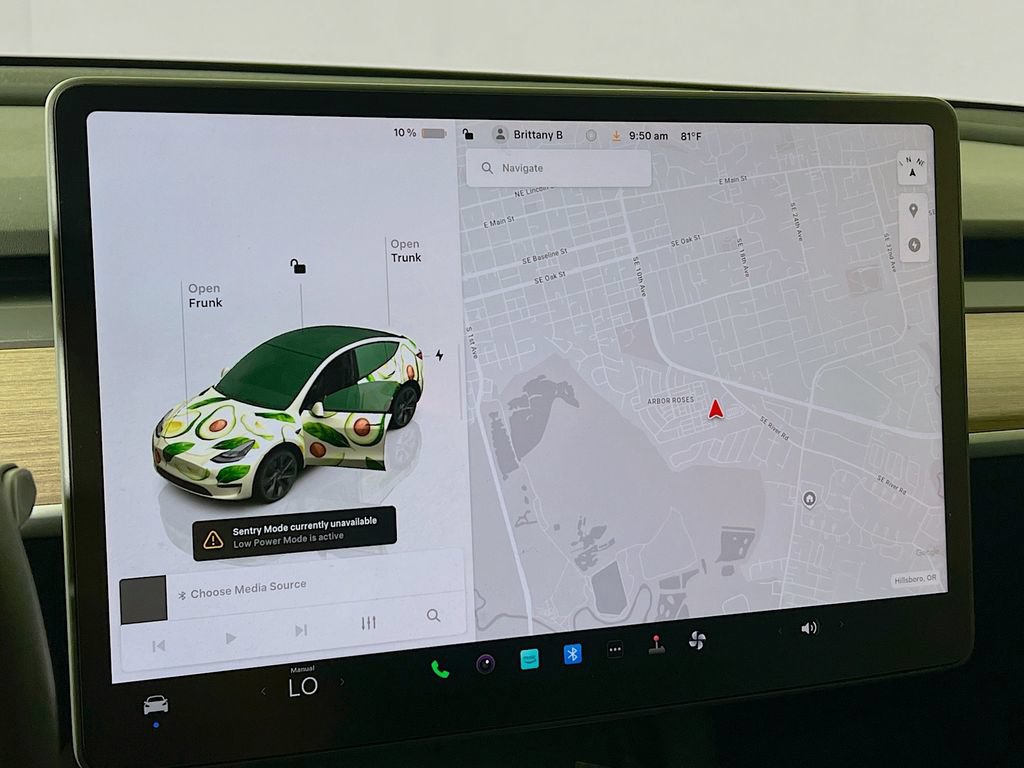Used 2025 Tesla Model Y Long Range AWD/4WD image 11