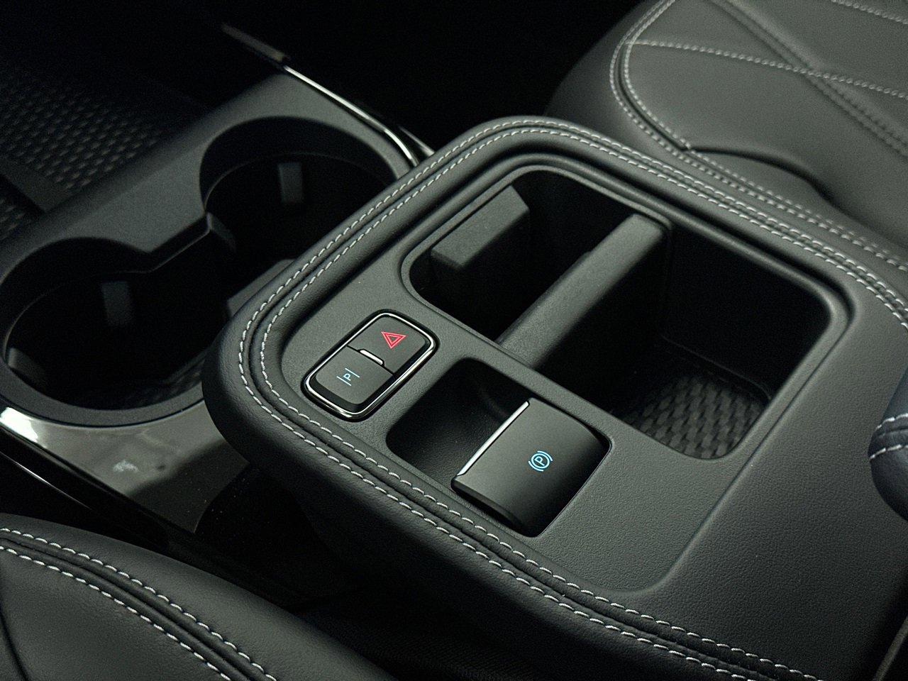 New 2025 Ford Mustang Mach-E Select w/ Comfort Package Lite image 31