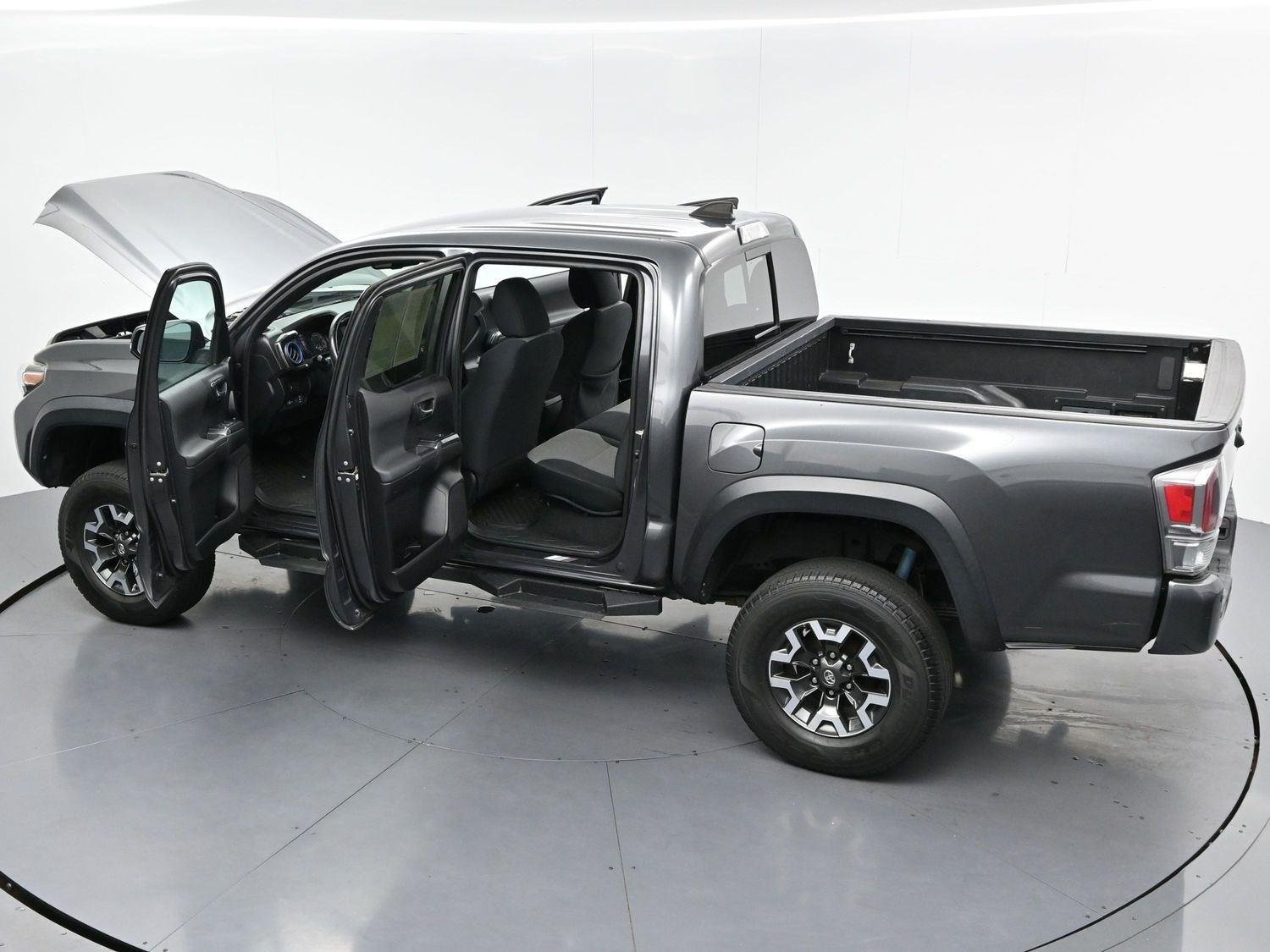 Used 2020 Toyota Tacoma TRD Off-Road w/ Technology Package AWD/4WD image 41