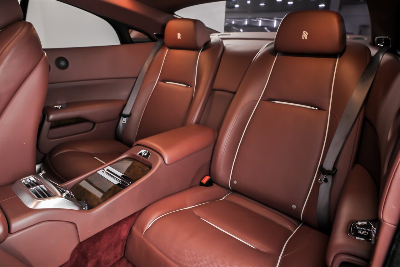 Used 2014 Rolls-Royce Wraith image 27