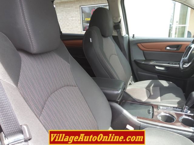 Used 2017 Chevrolet Traverse LT AWD/4WD image 32