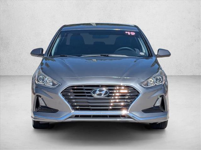 Used 2019 Hyundai Sonata SE image 2