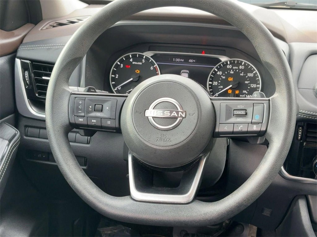 Used 2022 Nissan Rogue SV image 17
