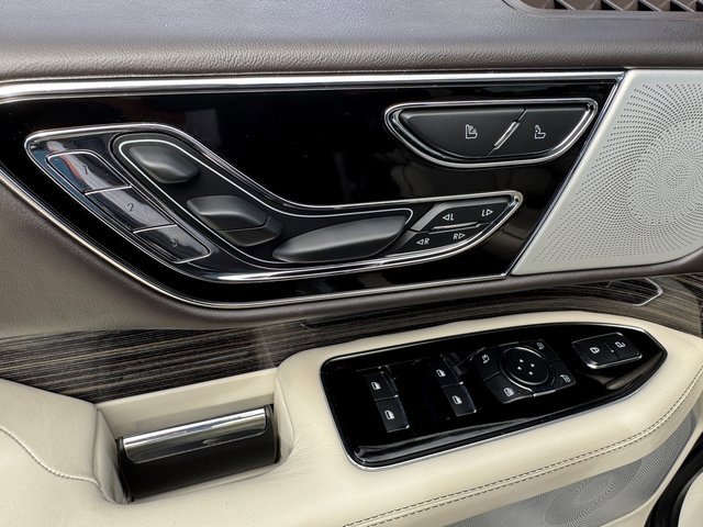 Used 2022 Lincoln Navigator Black Label image 16
