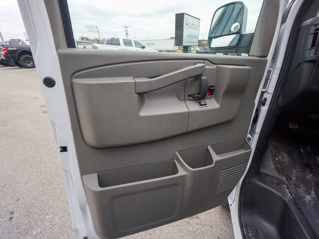 Used 2020 Chevrolet Express 2500 w/ Driver Convenience Package image 12