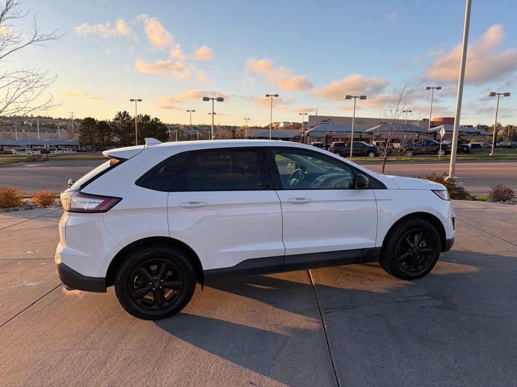 Used 2017 Ford Edge SE AWD/4WD image 11