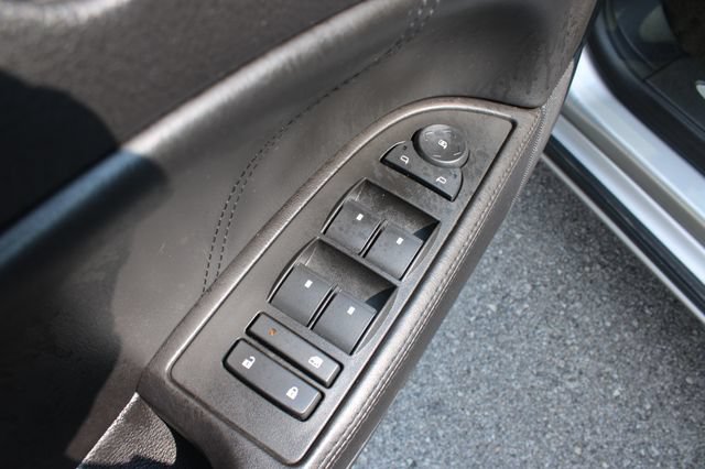 Used 2007 Buick Lucerne CXS w/ Driver Confidence Package FWD image 11