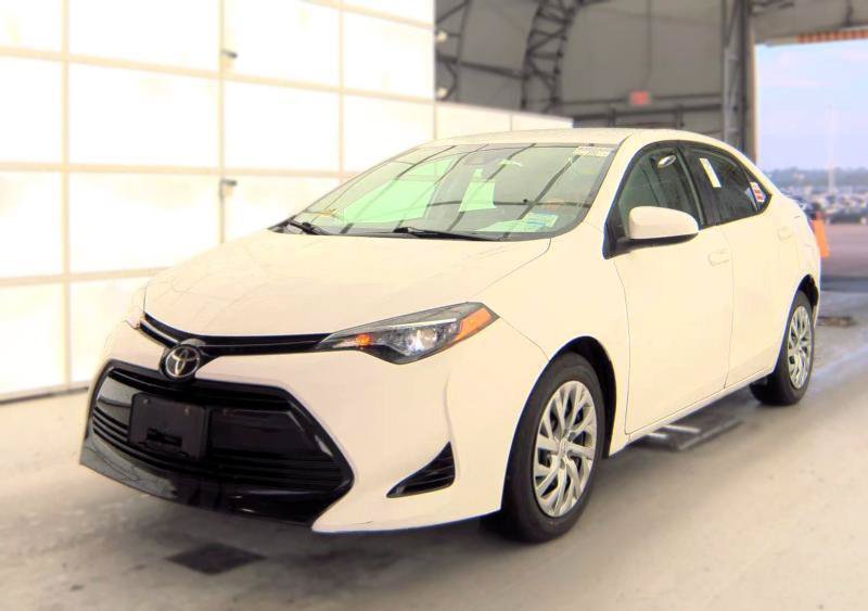 Used 2018 Toyota Corolla LE FWD image 6