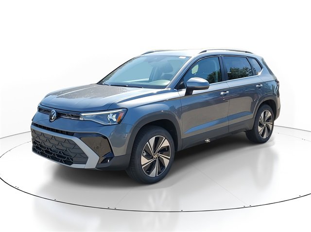 New 2025 Volkswagen Taos SE image 2