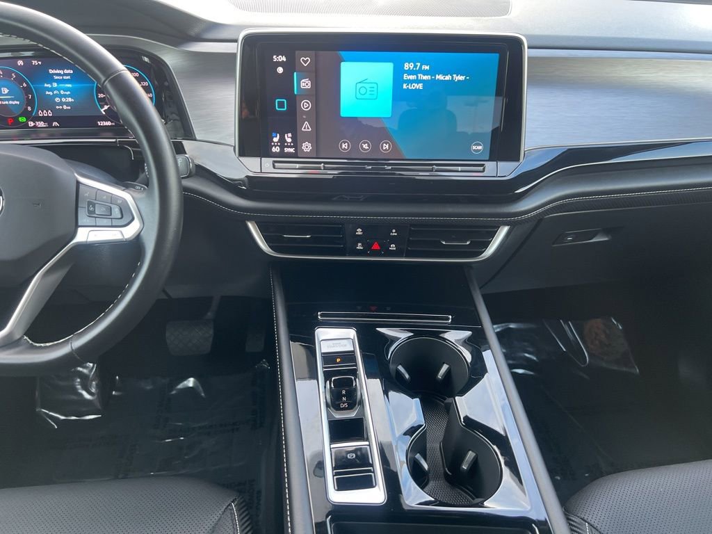 Used 2025 Volkswagen Atlas Cross Sport SE image 54