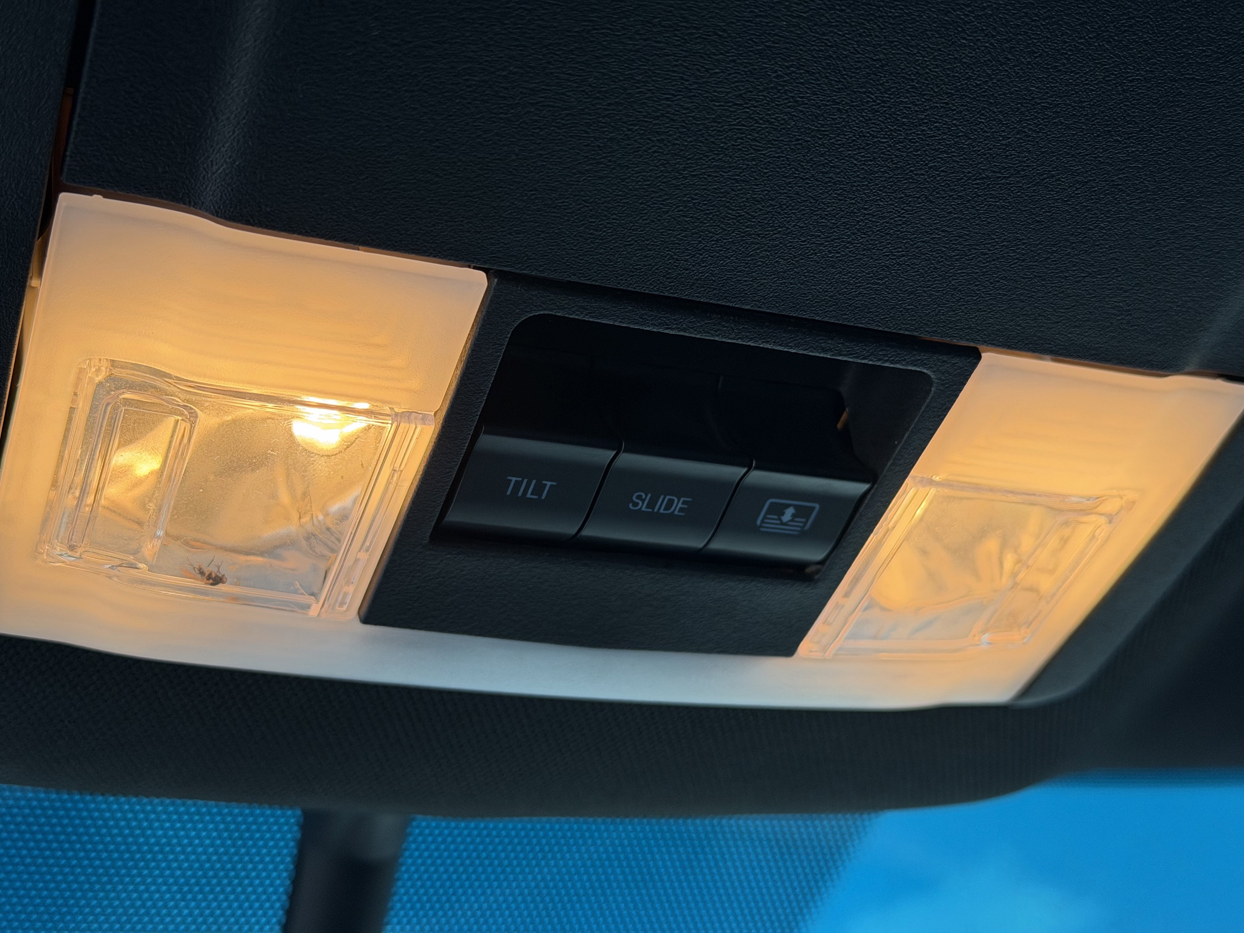 Used 2017 Ford Explorer XLT w/ Equipment Group 202A image 25