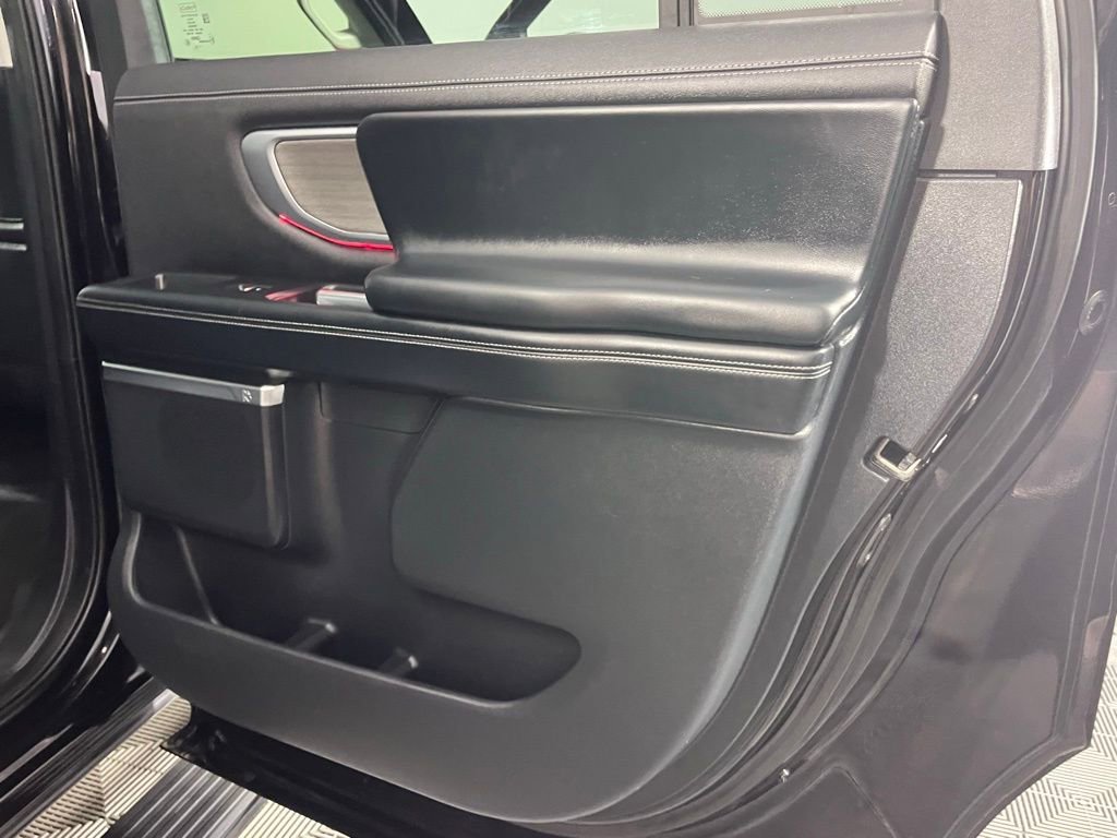 Used 2025 Ford Expedition Max Platinum image 29