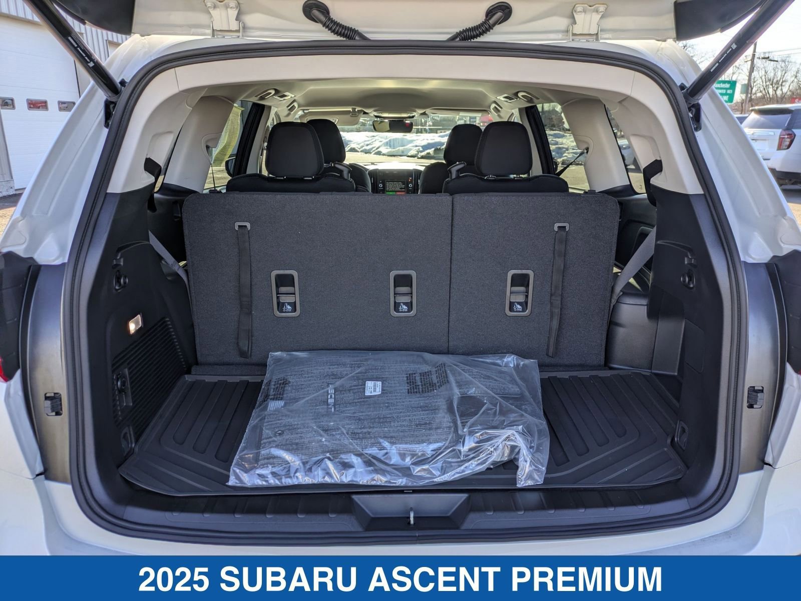 Certified 2025 Subaru Ascent Premium image 33