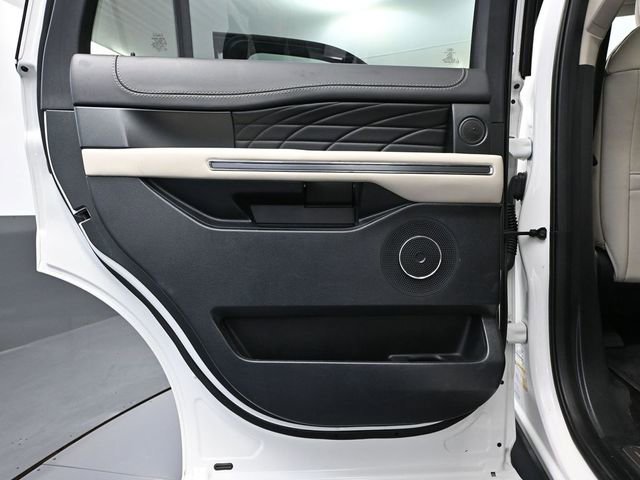 Used 2021 Ford Expedition Platinum image 39