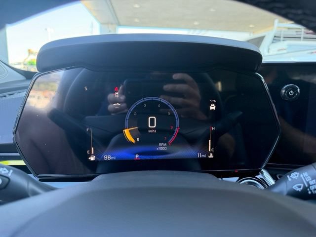 New 2026 Chevrolet Trax ACTIV w/ Sunroof Package FWD image 14