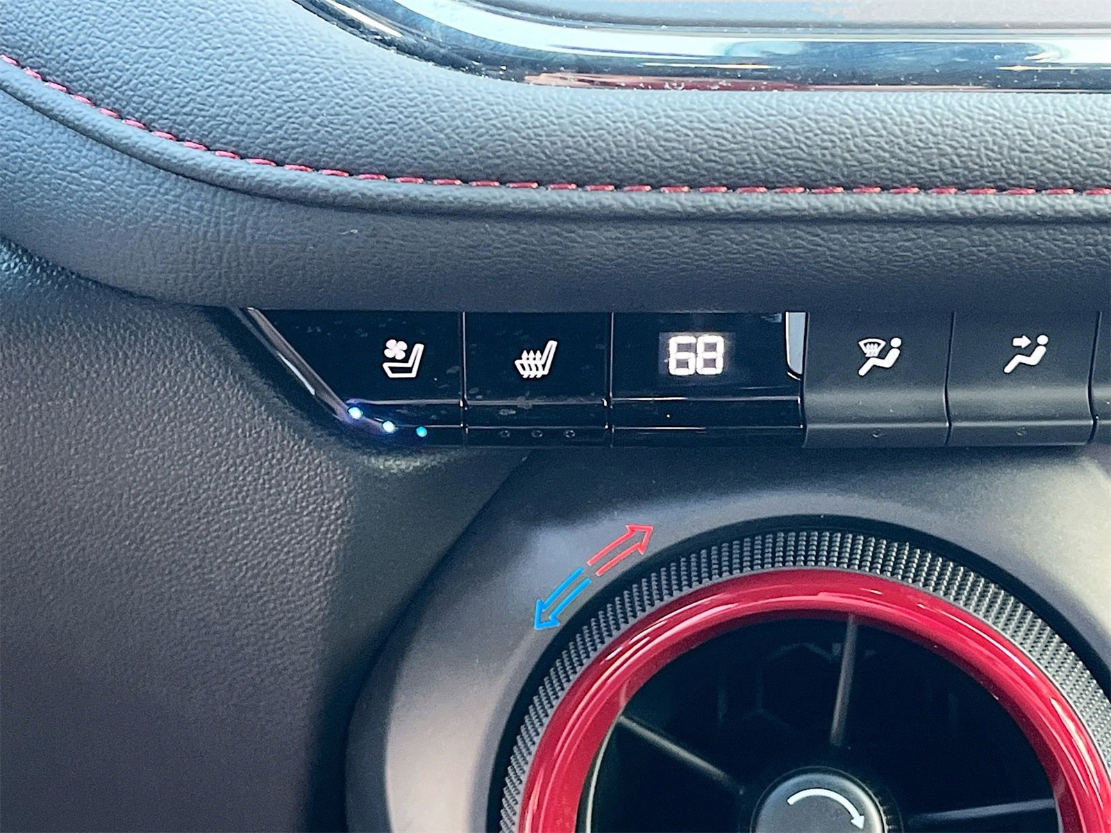 Used 2024 Chevrolet Blazer RS w/ Enhanced Convenience Package image 21