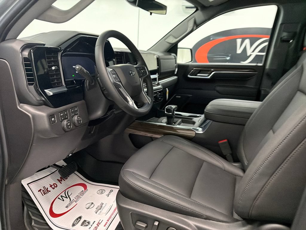 New 2026 Chevrolet Silverado 1500 LT Trail Boss w/ LT Trail Boss Premium Package AWD/4WD image 11