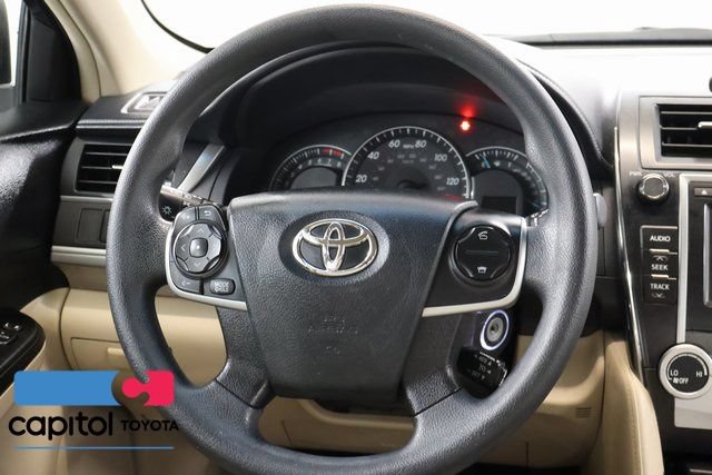 Used 2013 Toyota Camry LE FWD image 14