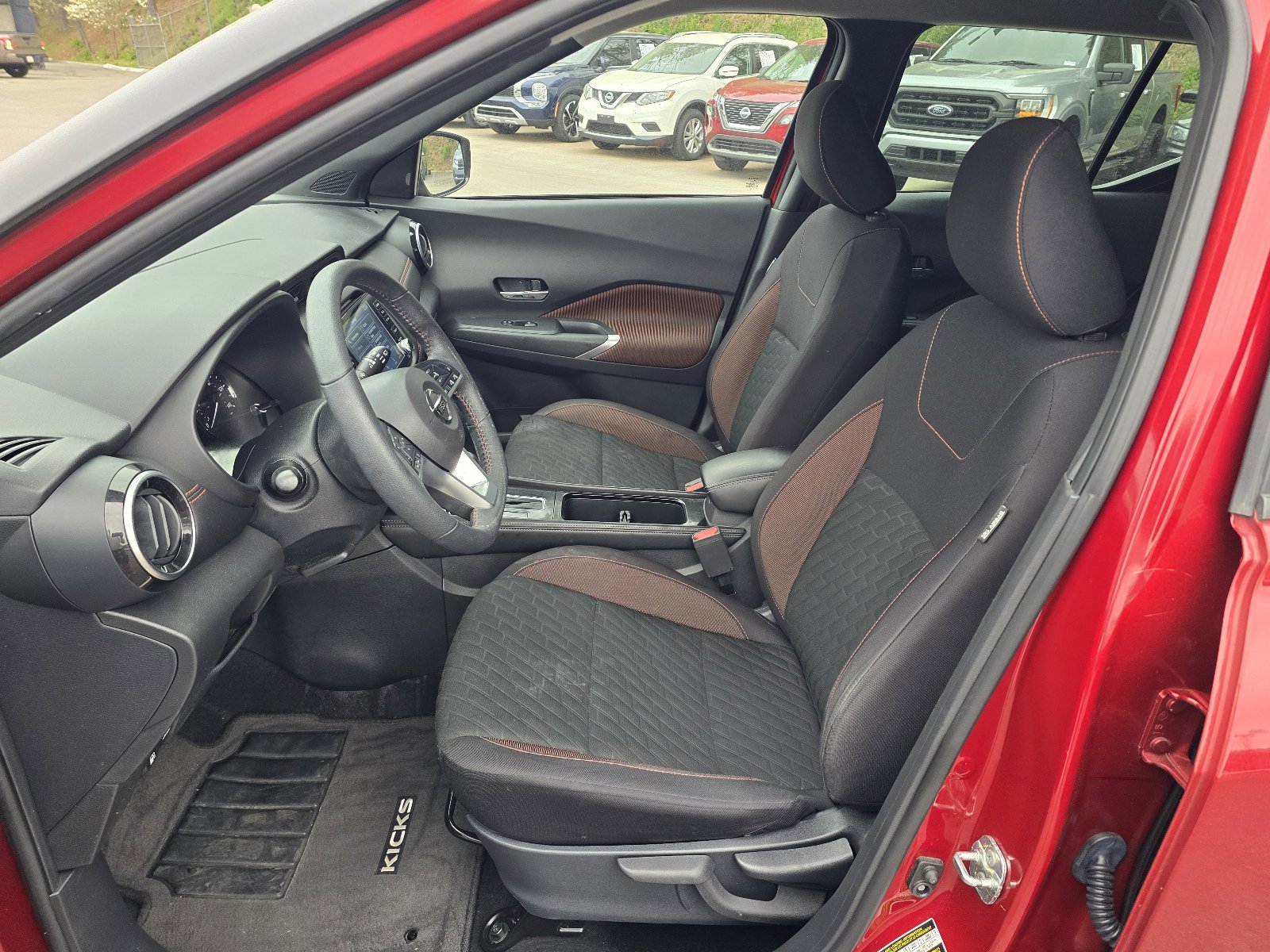 Used 2021 Nissan Kicks SR w/ Interior Electronics Package image 12