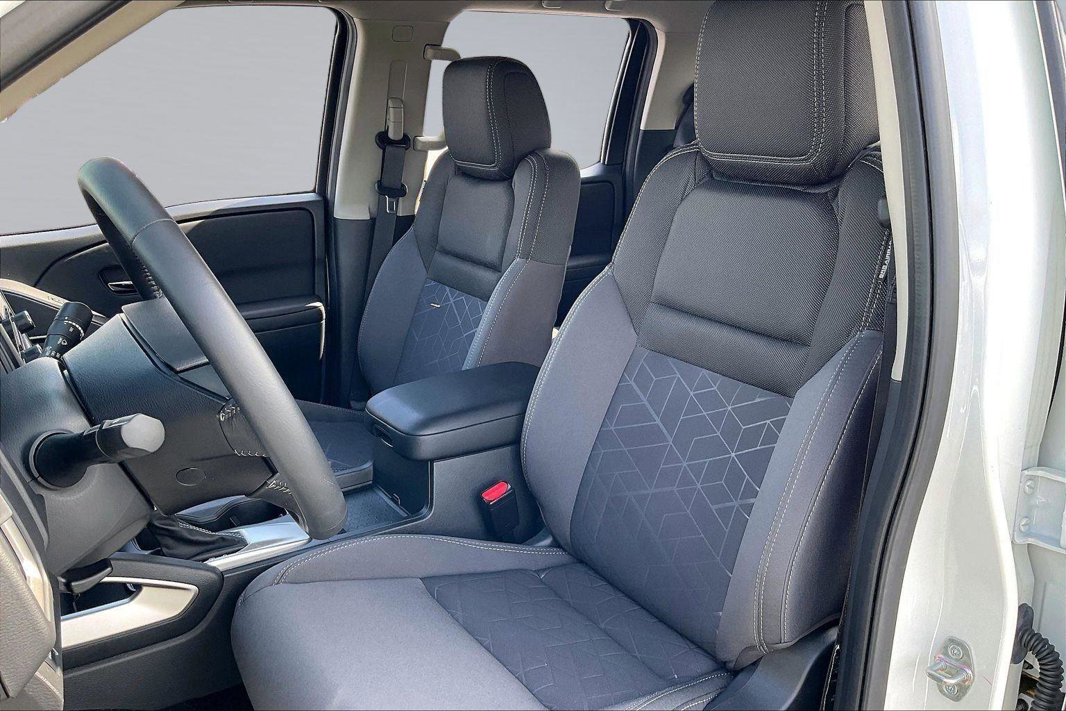Certified 2025 Nissan Frontier SV w/ SV Convenience Package RWD image 26