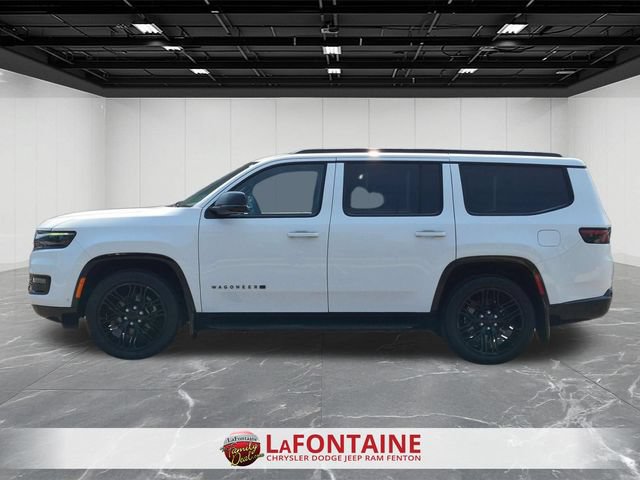 Used 2023 Jeep Wagoneer Series II AWD/4WD image 2