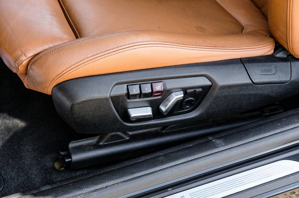 Used 2019 BMW M240i Convertible RWD image 33