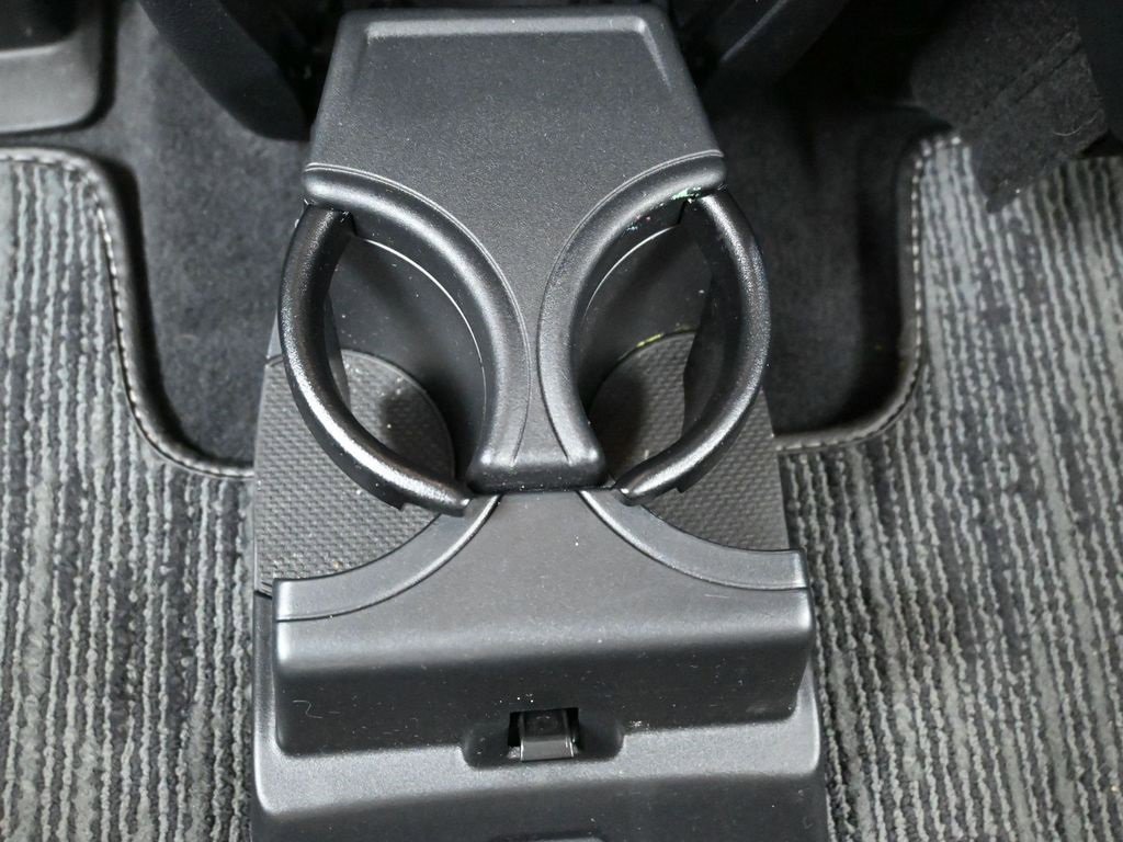 Used 2024 Subaru Ascent Premium w/ Convenience Package image 24