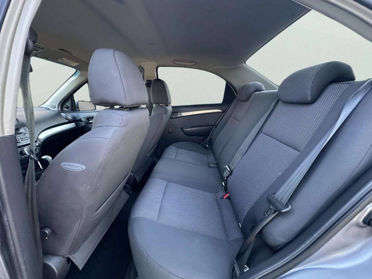 Used 2011 Chevrolet Aveo LT FWD image 18