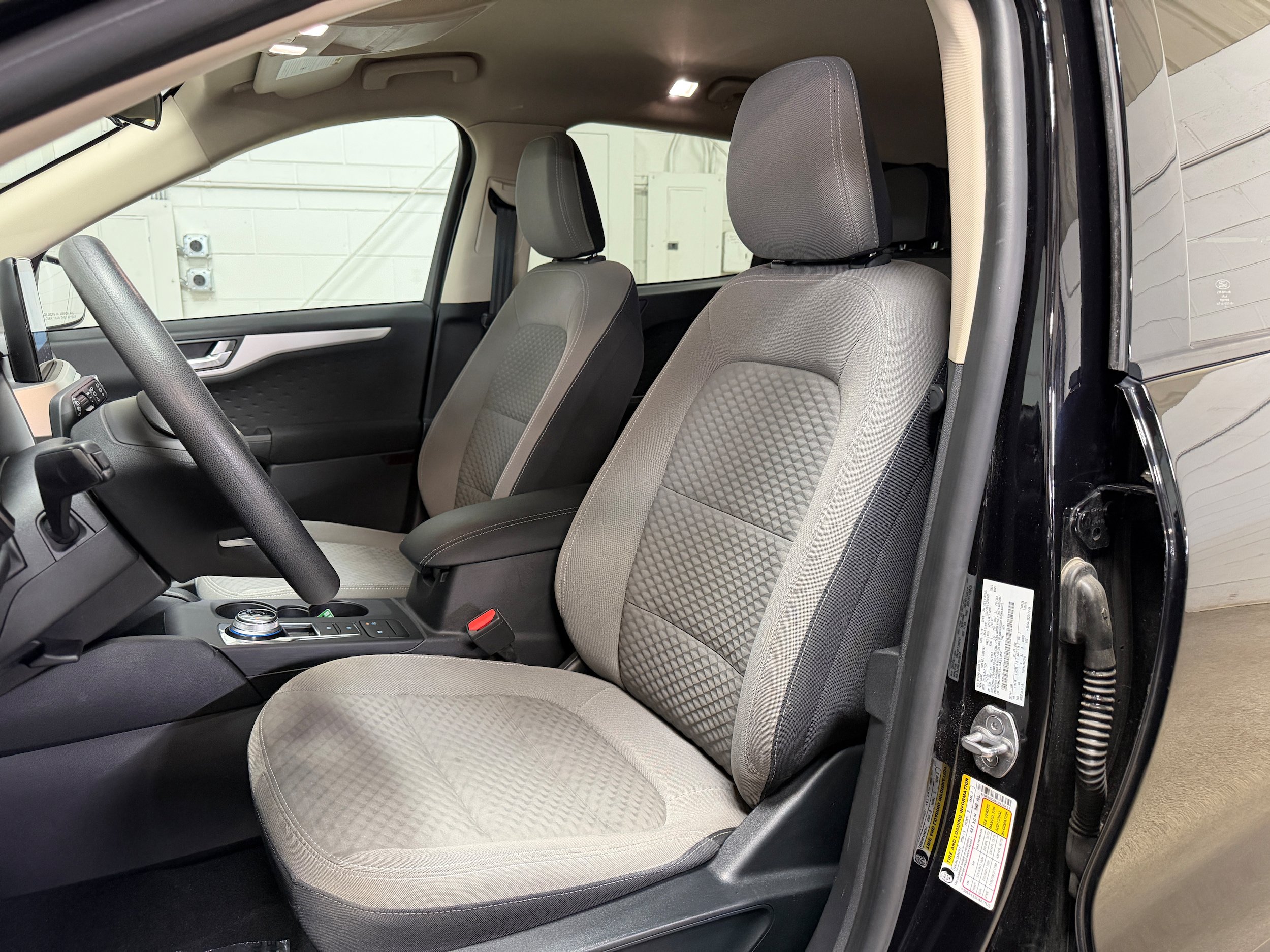 Certified 2020 Ford Escape SE AWD/4WD image 10