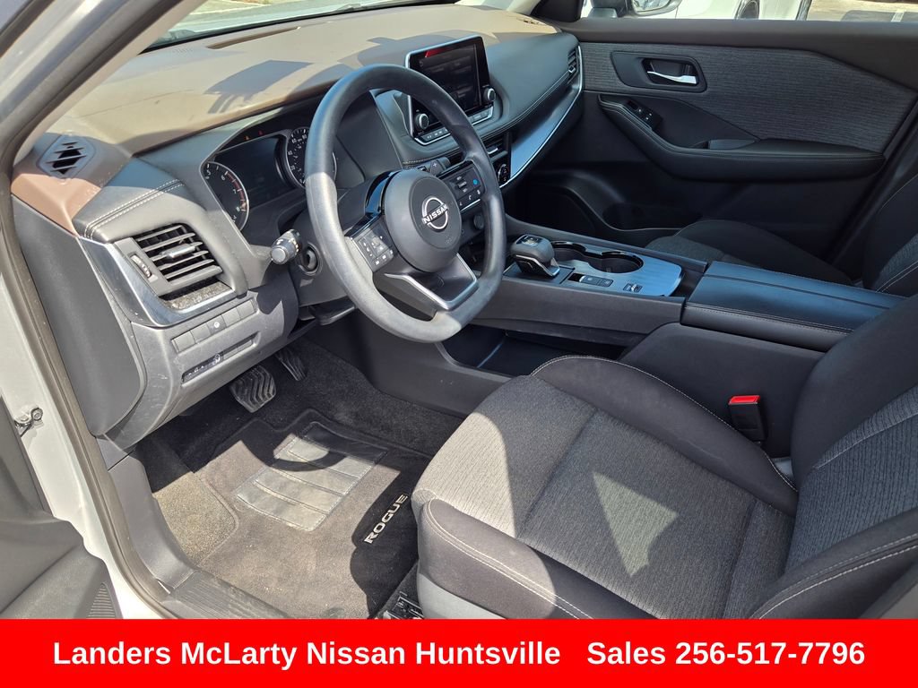 Used 2023 Nissan Rogue SV FWD image 17