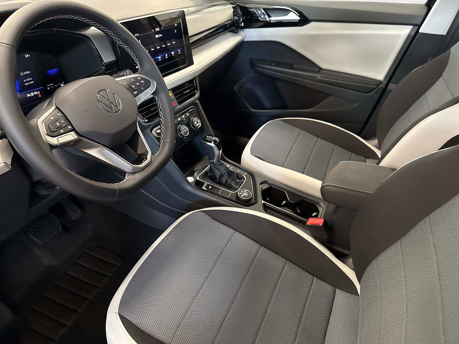 New 2026 Volkswagen Taos S image 21