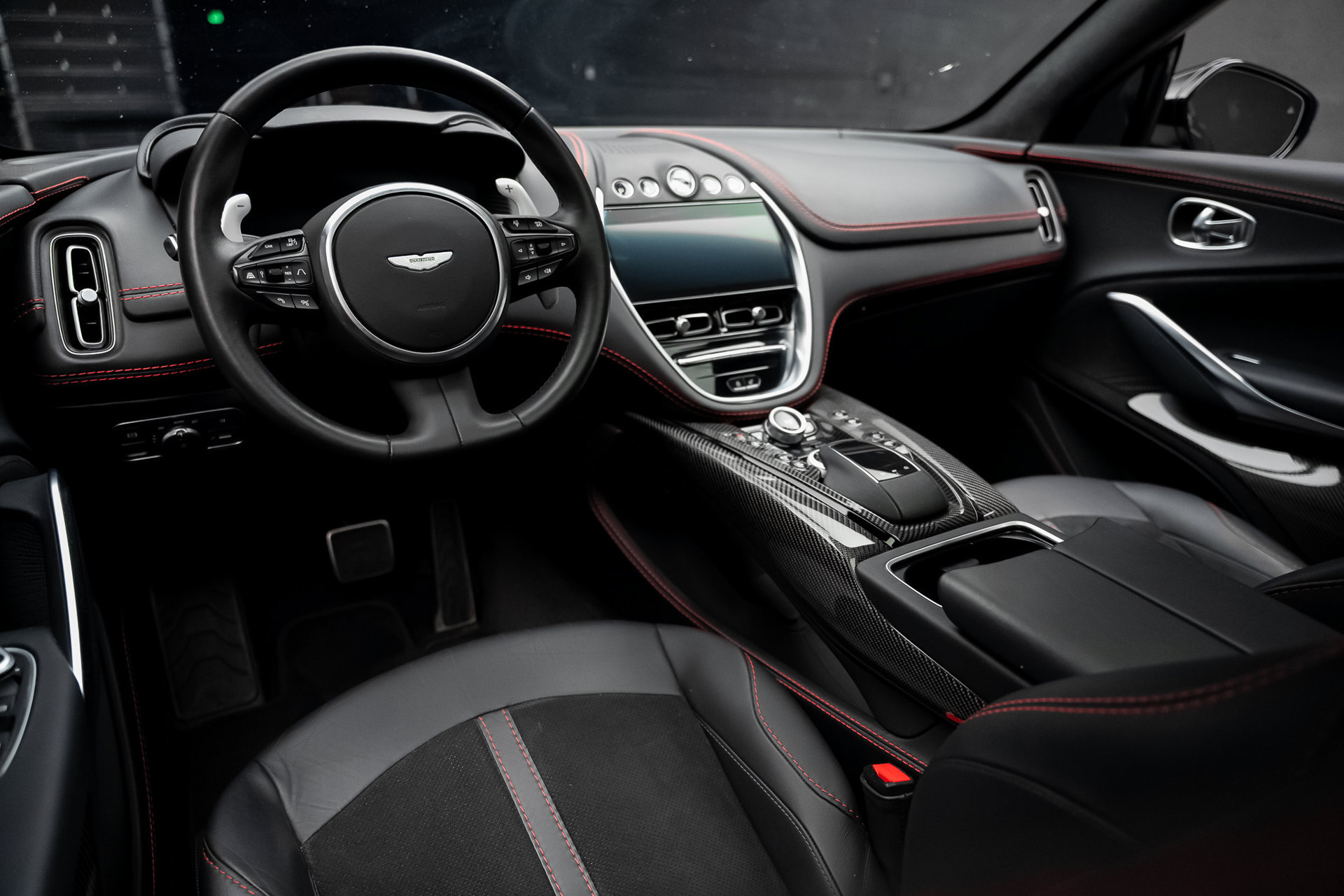 Used 2023 Aston Martin DBX 707 AWD/4WD image 2