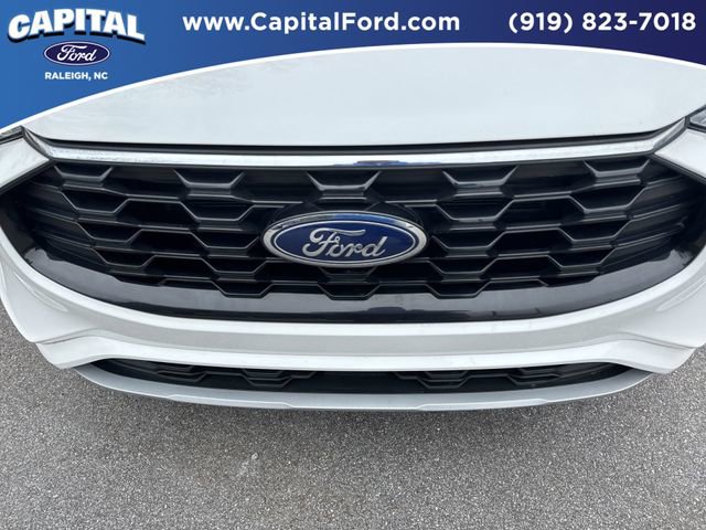 Certified 2024 Ford Escape ST-Line w/ Tech Pack #1 AWD/4WD image 10