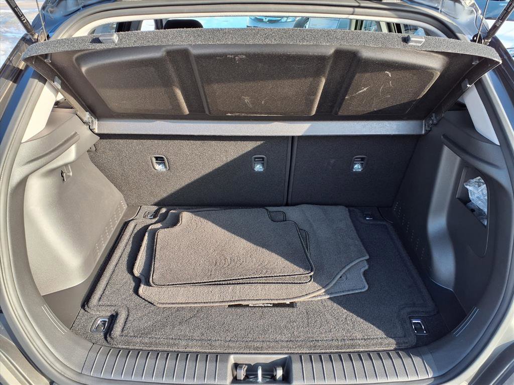 Used 2021 Hyundai Kona SEL w/ Cargo Package image 12