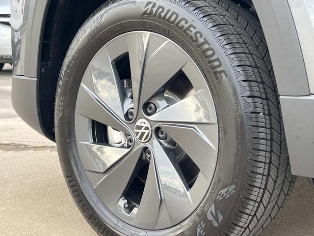 New 2026 Volkswagen Taos S FWD image 6