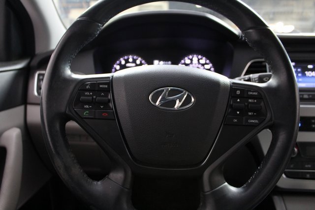 Used 2015 Hyundai Sonata Sport w/ Option Group 03 image 18