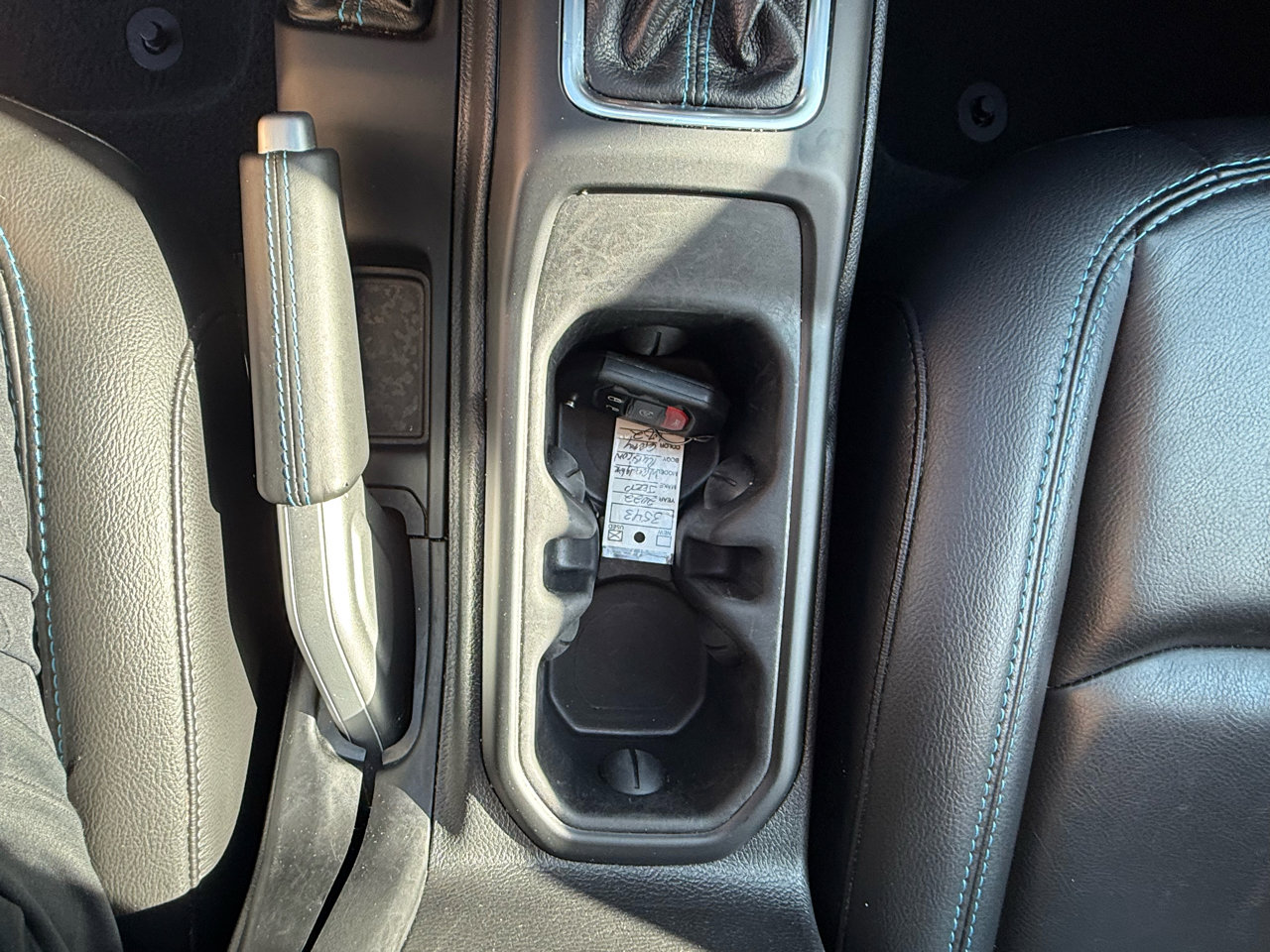 Used 2022 Jeep Wrangler Unlimited Rubicon 4xe w/ Dual Top Group image 28